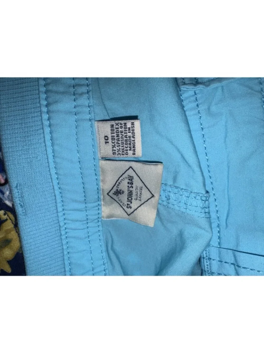 St Johns Bay Blue Casual Shorts Women 10 32X5 Stretch